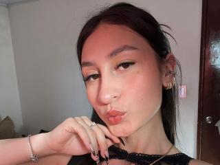 Se komplett profil för MaddyCarina