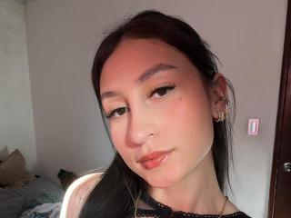 Ver a ficha detalhada de  MaddyCarina