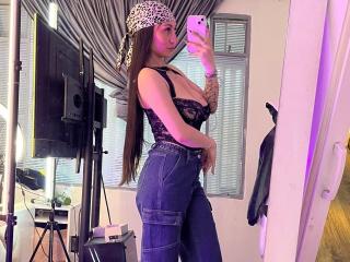 Ver la ficha detallada de MaddyCarina