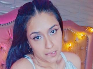 Se komplett profil för RoxanneHan