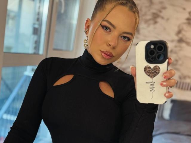 RedLara - Live porn &amp; sex cam - 29580491