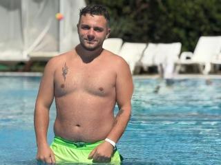 Se komplett profil för DeepsSuck