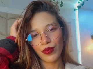 Se komplett profil för ValerieWoods