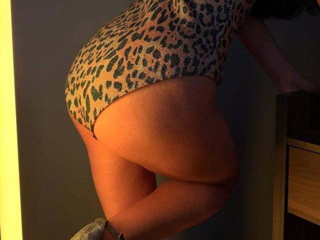 Rouzi - Live porn &amp; sex cam - 29589692