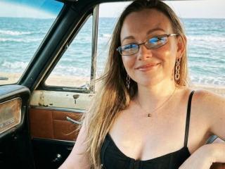 Se komplett profil för Meeranda