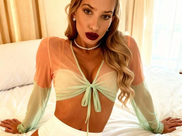 ElzaKomx - Live porn &amp; sex cam - 29598680