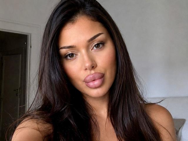 SussanBee - Live porn &amp; sex cam - 29599829