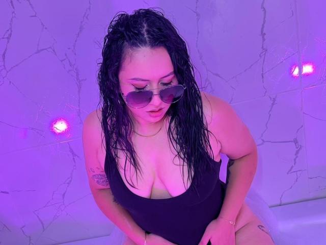 AmyRoss - Live sex cam - 29601860