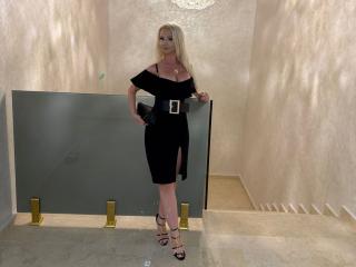 Xem hồ sơ đầy đủ của MoniqueBliss