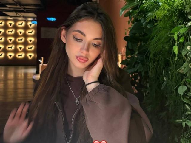 EmeraldWeinreb - Live porn &amp; sex cam - 29608790