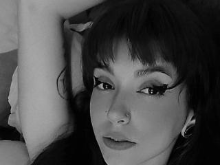 AliciaBach's Model Profile