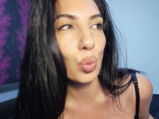 Xem hồ sơ đầy đủ của BrunetteBabe69