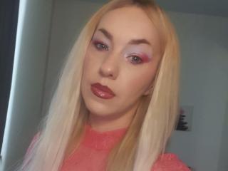 Xem hồ sơ đầy đủ của MessyQueenHot