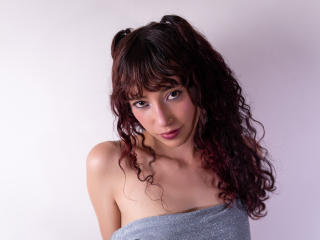 LilyDickenson's Model Profile