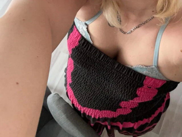 Stellaxx5-hot - Live porn &amp; sex cam - 29634449