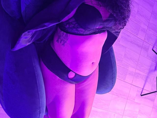 GenesisMontenegro - Live porn &amp; sex cam - 29637095