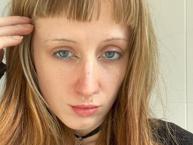 LaraHonig-hot - Live porn &amp; sex cam - 29638136