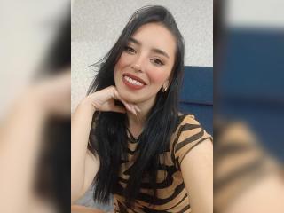 Xem hồ sơ đầy đủ của MartinaRey