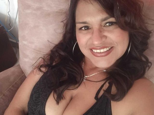 AngelaBrowm - Live porn &amp; sex cam - 29644808