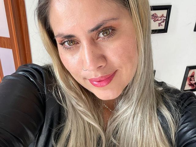 AlejaBlonde - Live porn &amp; sex cam - 29648330