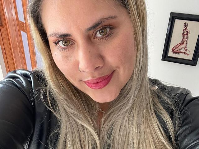 AlejaBlonde - Live porn &amp; sex cam - 29648333