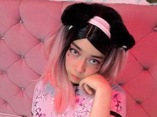 KiraBerry's Model Profile