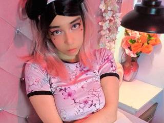 KiraBerry's Model Profile