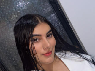 AlaraKey's Model Profile