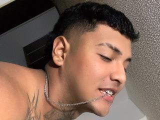 AxellKing69's Model Profile