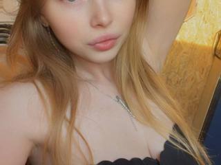 MeeBoggio's Model Profile