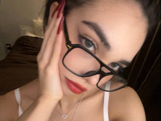 LaunaGutterman - Live porn &amp; sex cam - 29656745