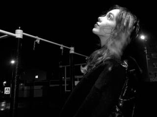 LaunaGutterman's Model Profile