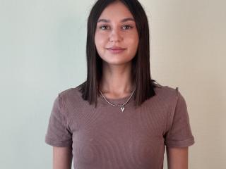 ArdelleMani's Model Profile