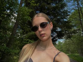LillianaWhang's Model Profile