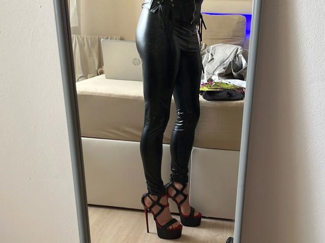lilly-daemon-hot - Live sex cam - 29667491