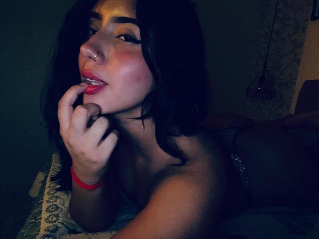 AbrilKoss - Live porn &amp; sex cam - 29671259