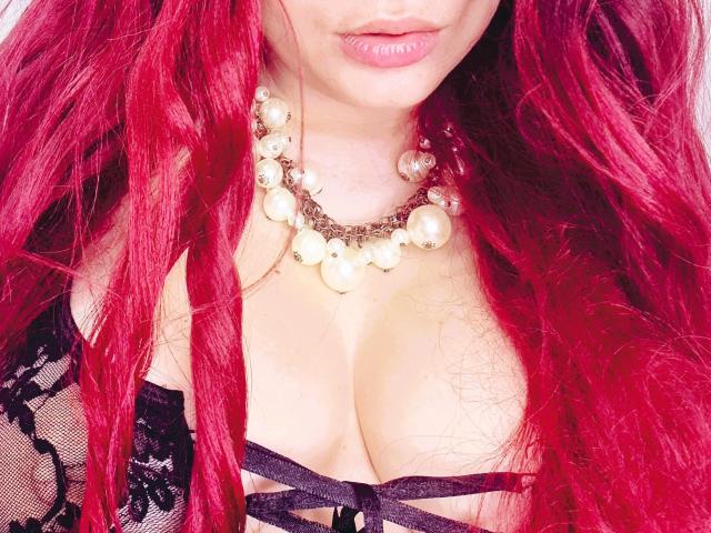 GiannaSexxy - Live porn &amp; sex cam - 29677541