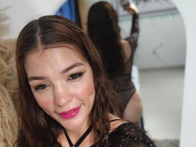 AliceKayleigh - Live porn &amp; sex cam - 29680817