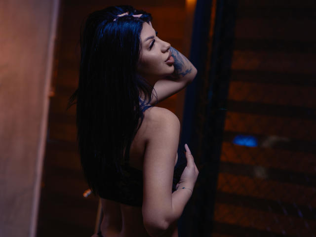 SpicyLeila - Live porn &amp; sex cam - 29684057