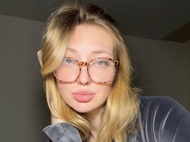 GigiWadkins - Live porn &amp; sex cam - 29689394