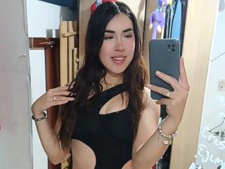 Ver la ficha detallada de EmiilyVelvet
