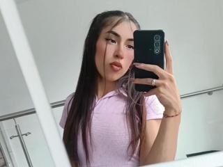 Ver la ficha detallada de EmiilyVelvet