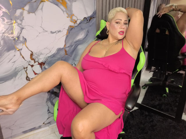 GianellaCox - Live porn &amp; sex cam - 29696615