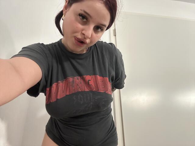 LucieRed - Live porn &amp; sex cam - 29709767