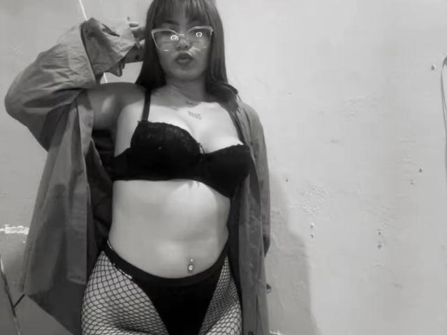 EstefyChaud - 라이브 포르노 &amp; 섹스 캠 - 29711567