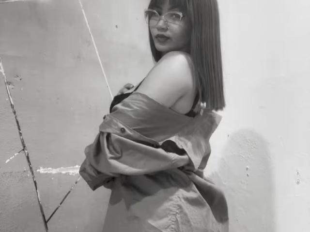 EstefyChaud - 라이브 포르노 &amp; 섹스 캠 - 29711573