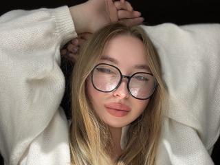См. подробные сведения о модели DaniellaDella