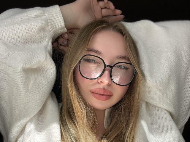 DaniellaDella - Live porn &amp; sex cam - 29714966