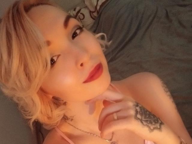 EnedinaGasper - Live porn &amp; sex cam - 29717795