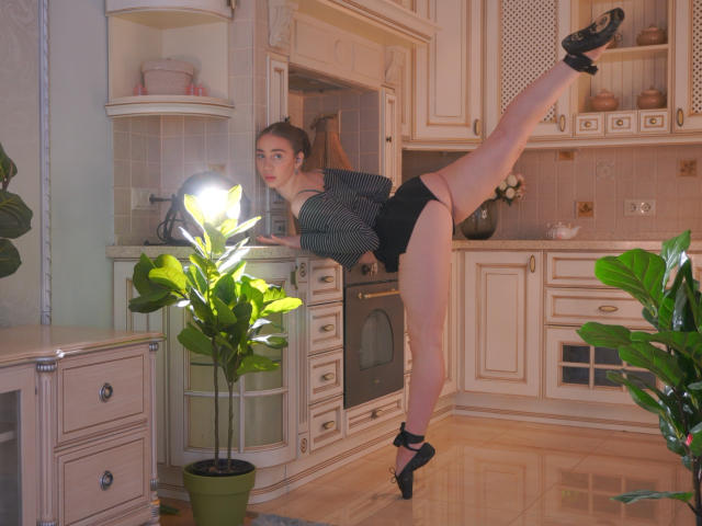 FelicitasDeroy - Live porn &amp; sex cam - 29725223